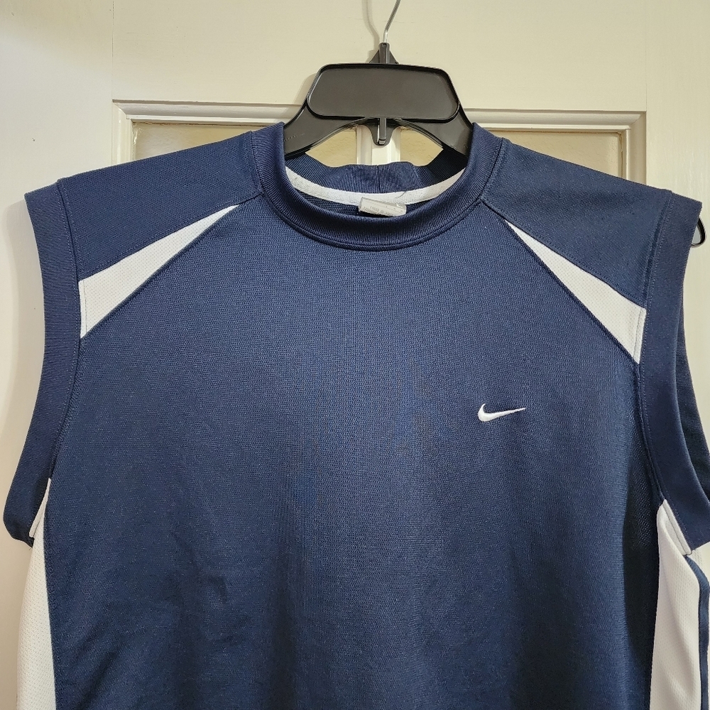 Nike Sleeveless Training Shirt Navy White Athletic Muscle Tank Size Large - Picture 5 of 13